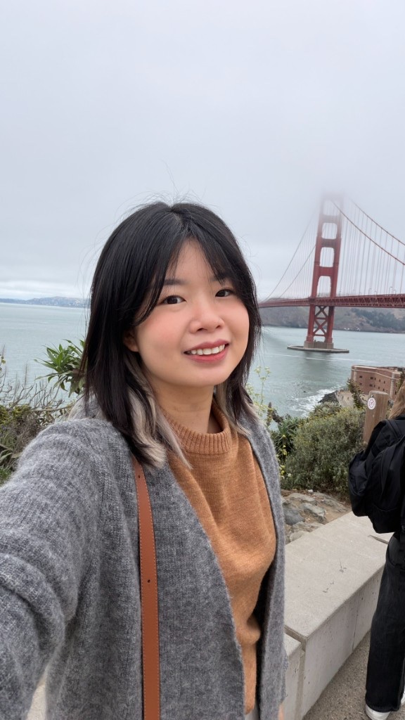 Rachel How at the Golden Gate Bridge